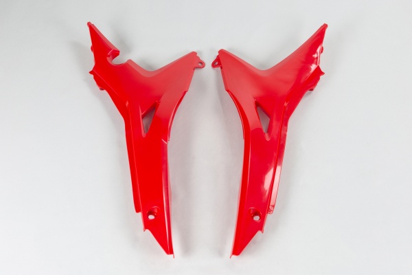 Mixed spare parts / Airbox cover - red 070 - Honda - REPLICA PLASTICS - HO04668-070 - UFO Plast
