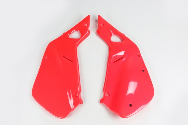 Side panels - red 067 - Honda - REPLICA PLASTICS - HO03602-067 - UFO Plast