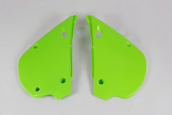 Side panels - green - Kawasaki - REPLICA PLASTICS - KA02760-026 - UFO Plast