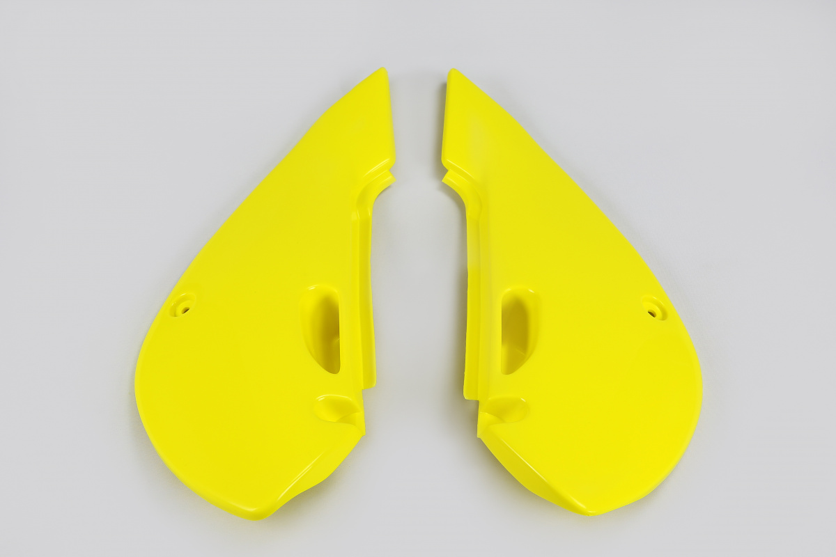 Side panels - yellow 102 - Kawasaki - REPLICA PLASTICS - KA03734-102 - UFO Plast