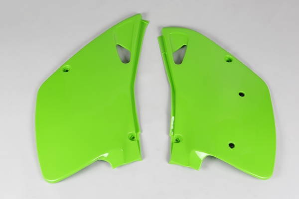 Side panels - green - Kawasaki - REPLICA PLASTICS - KA02745-026 - UFO Plast