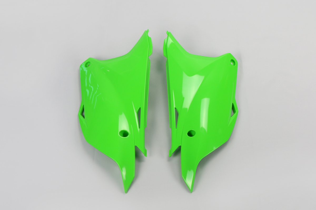 Side Panels green for Kawasaki KX 85 (2014-25) - KX 100 (2014-21) - KX 112 (2022-25) - REPLICA PLASTICS - KA04729-026 - Ufo P...