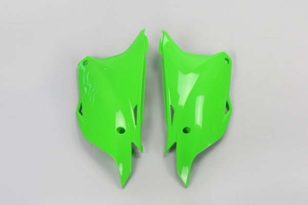 Side panels - green - Kawasaki - REPLICA PLASTICS - KA04729-026 - UFO Plast