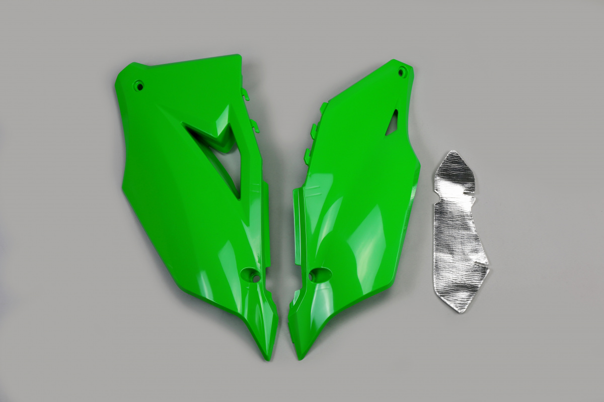 Side Panels green for Kawasaki KXF 250 (2021-24) - KXF 450 (2019-23) - REPLICA PLASTICS - KA04752-026 - Ufo Plast