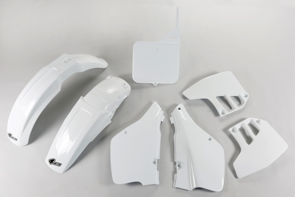 Plastic kit Suzuki - white 041 - REPLICA PLASTICS - SUKIT398-041 - UFO Plast