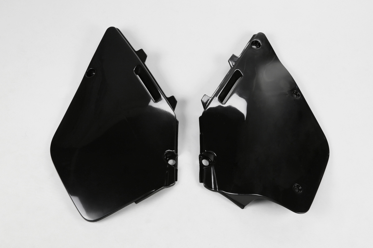 Side Panels black for Suzuki RM 125 (1996-00) - RM 250 (1996-00) - REPLICA PLASTICS - SU02959-001 - Ufo Plast