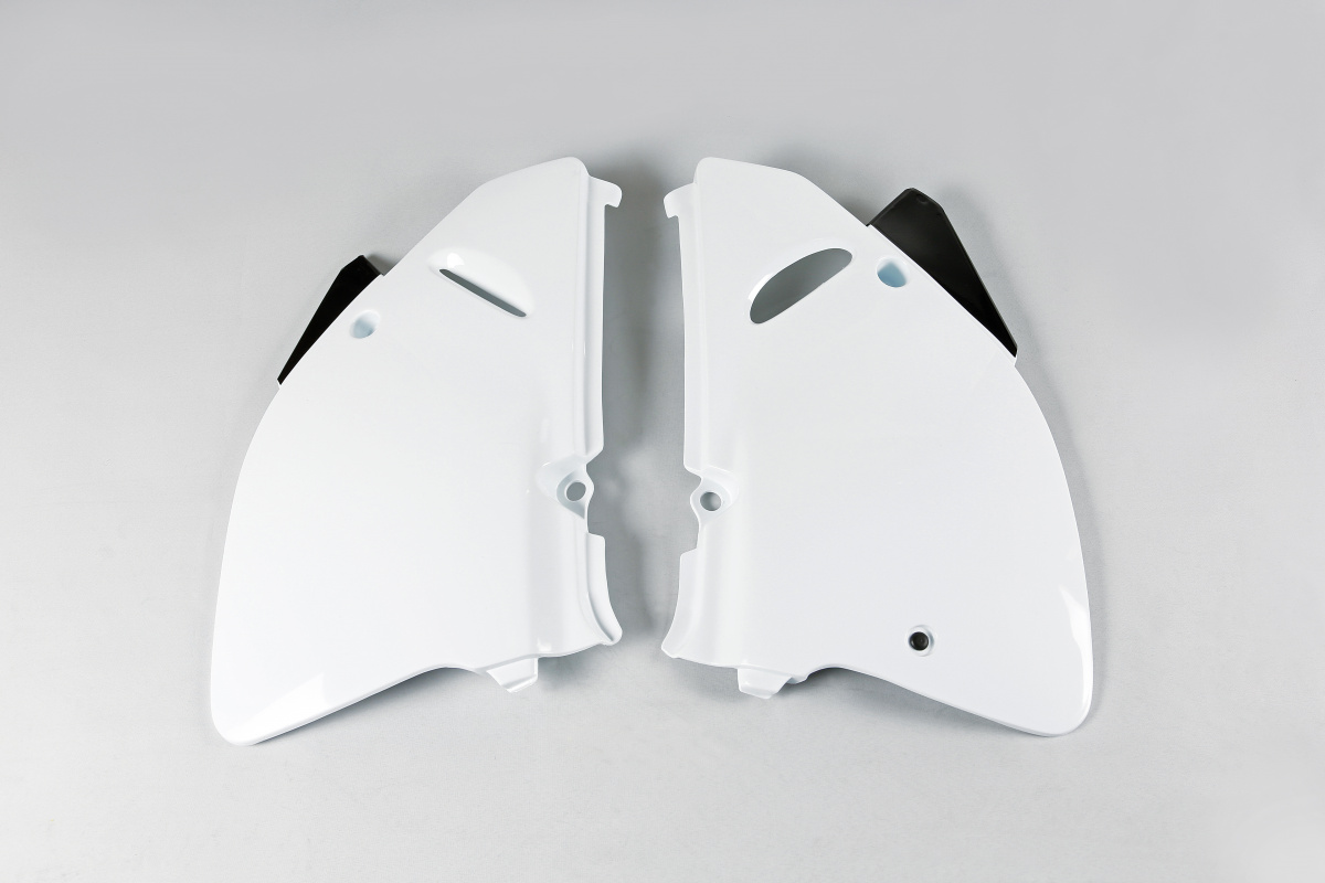 Side Panels white for Suzuki RM 125 (1993-95) - RM 250 (1993-95) - REPLICA PLASTICS - SU02946-041 - Ufo Plast