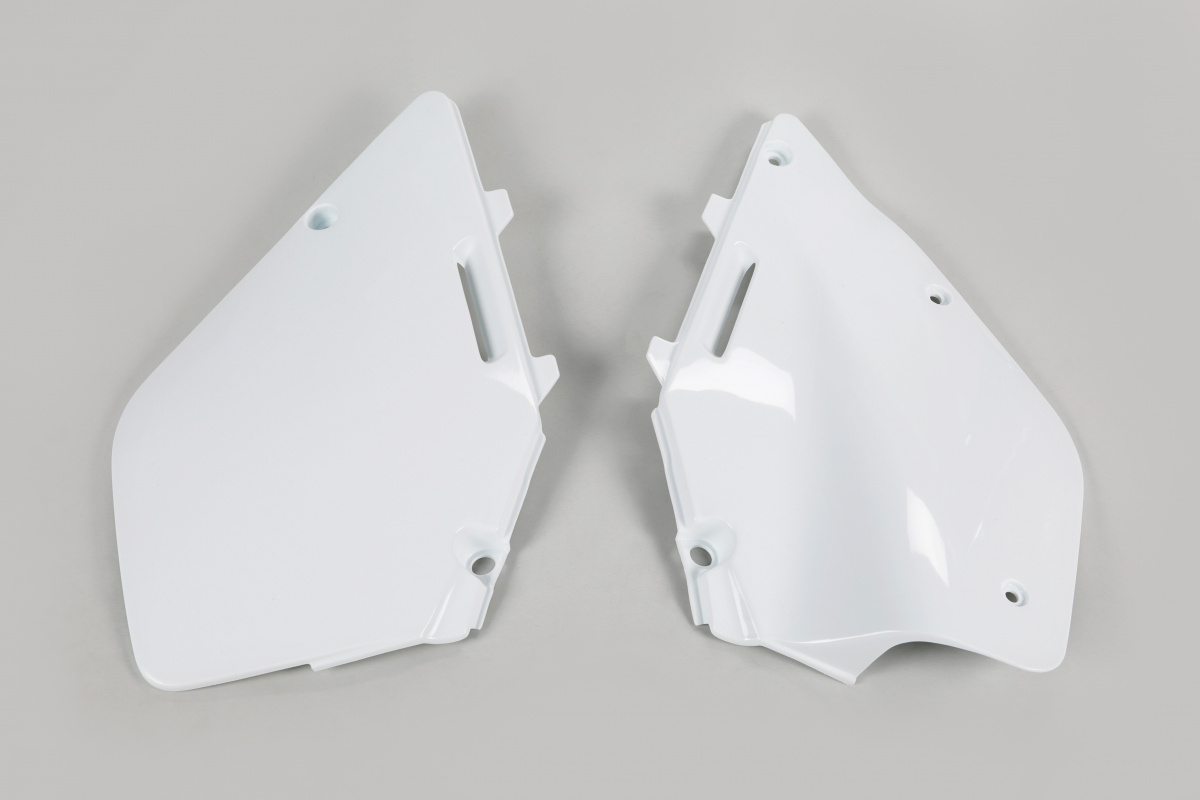 Side Panels white for Suzuki RM 125 (1996-00) - RM 250 (1996-00) - REPLICA PLASTICS - SU02959-041 - Ufo Plast