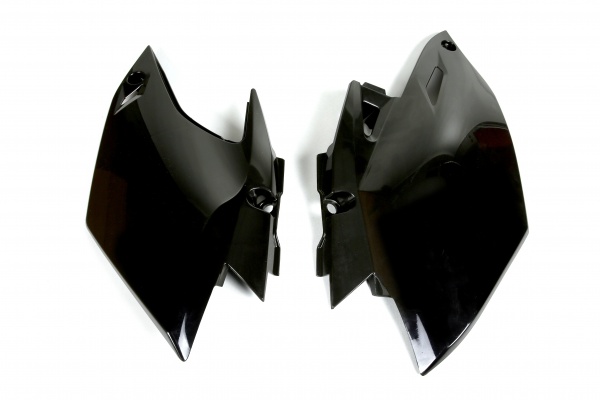 Side panels - black - Yamaha - REPLICA PLASTICS - YA04830-001 - UFO Plast