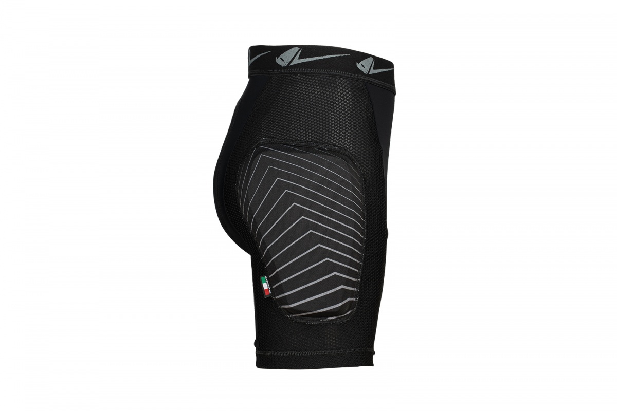 E-bike padded shorts Atrax with lateral and back protection black - Pants - PI02421-K - UFO Plast